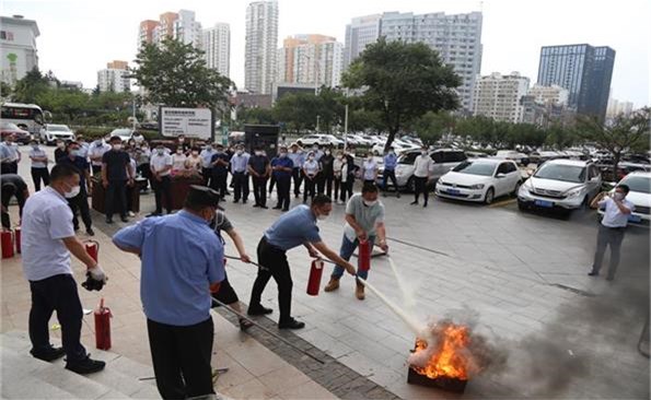 【安全生产月】以练促防，，，，，，，，威海产投集团开展安全生产应急演练