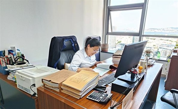 【发现榜样 “五星党员”①】赵海荣：高悬审计“利剑”，，，，，，，护航高质量发展